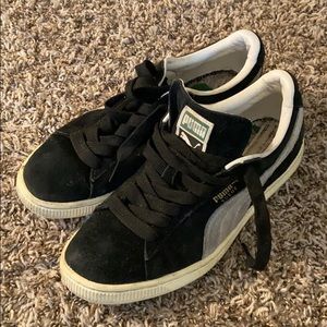 PUMA SNEAKERS 👟 SIZE 5.5